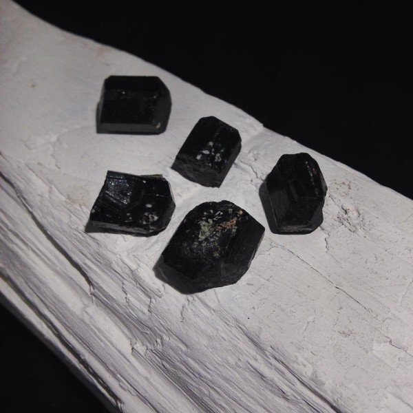 Pierres brutes Tourmaline