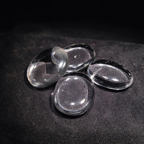 Pierres polies Cristal de Roche
