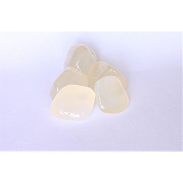 Pierres polies Agate Opalisée